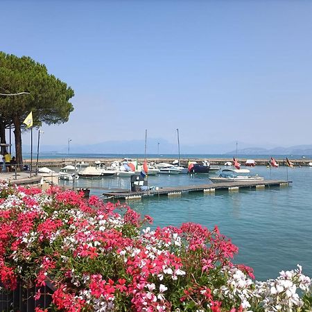 Home La Rosa Del Garda Пескьера-дель-Гарда Экстерьер фото